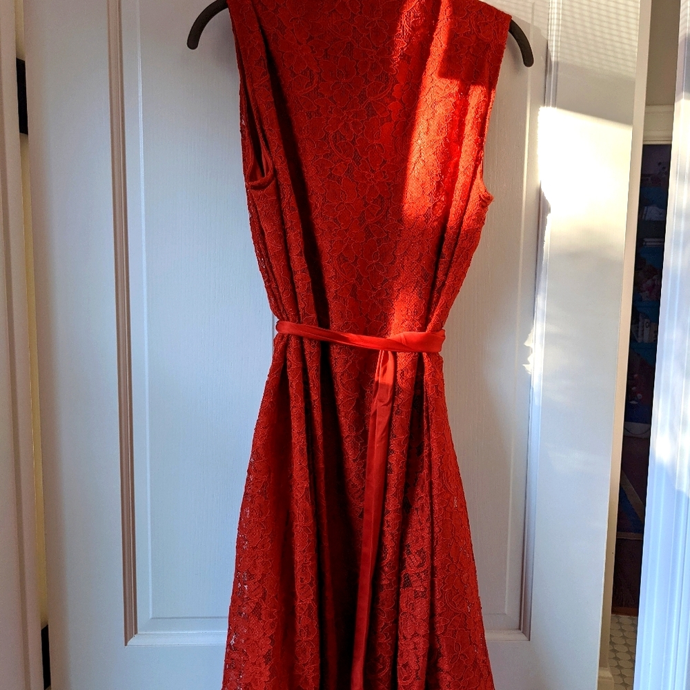 NEW Diane Von F lace dress